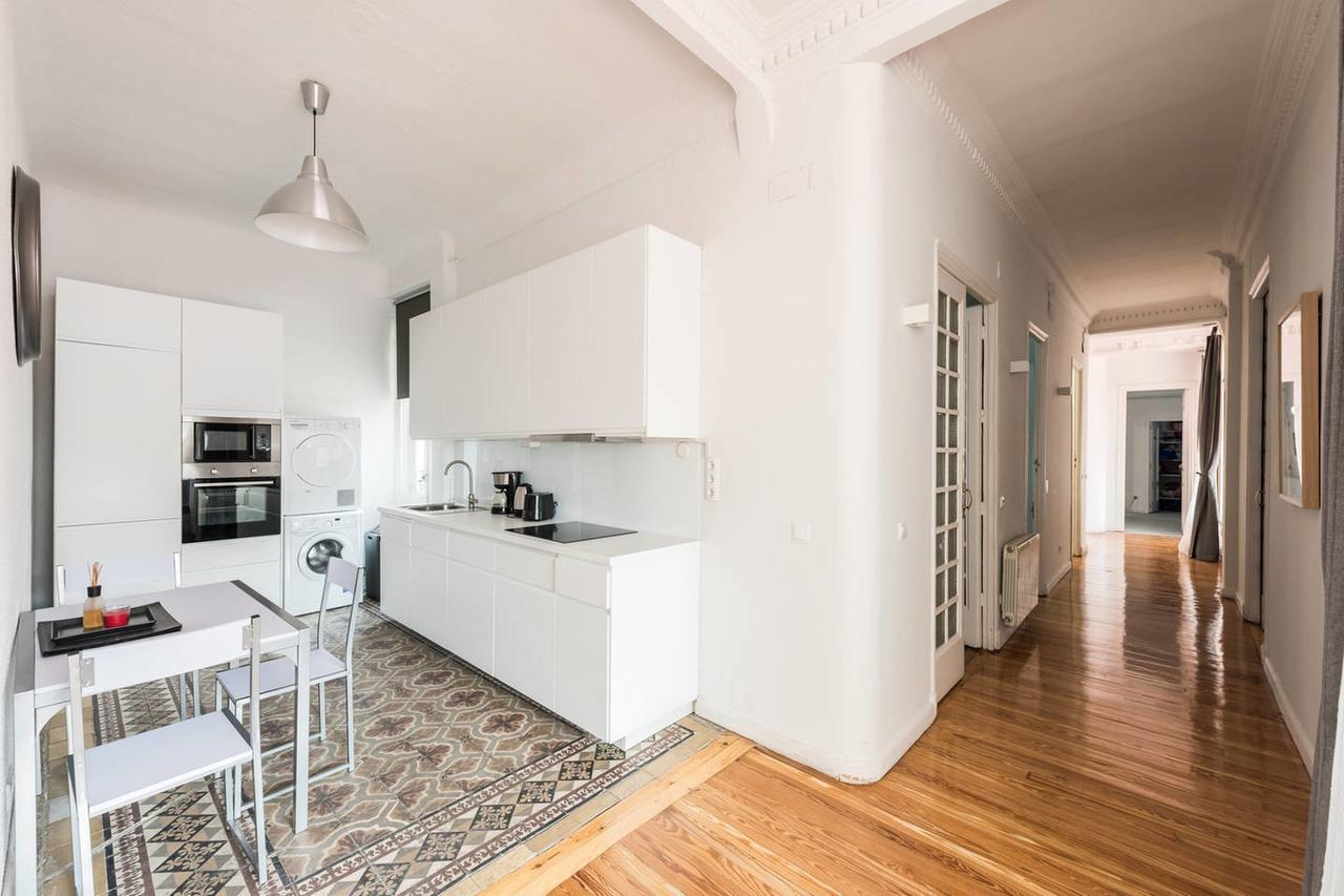 Ferienwohnung M&F Attic With Great Views Madrid Exterior foto